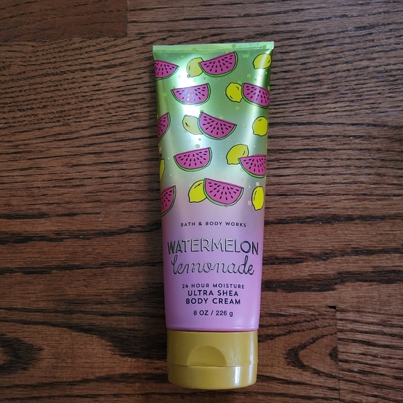 Bath & Body Works Watermelon Lemonade Shower Gel and Body Cream Set - Picture 4 of 4